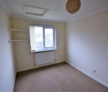 2 bedroom Flat To Let Total Size: 797 SQ FT - Photo 4