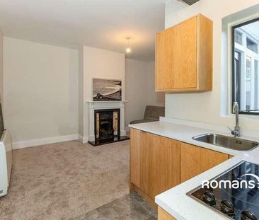 Grove Road, Windsor, Berkshire, SL4 - Photo 2