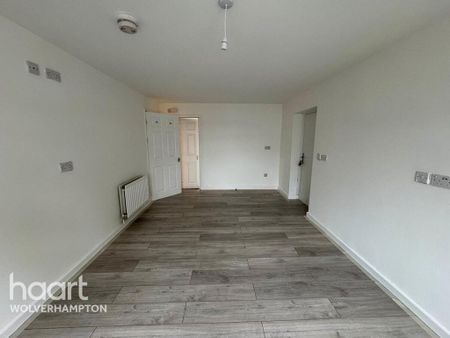 4 bedroom semi-detached house to rent - Photo 4