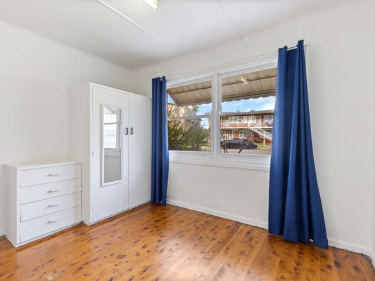 Two Bedroom Flat, Great Location - Photo 1