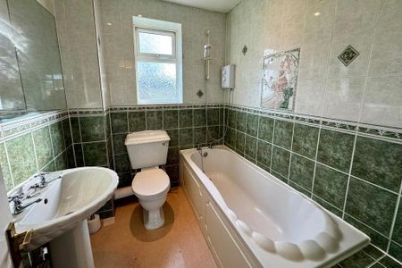 2 bedroom terraced house to rent - Photo 5