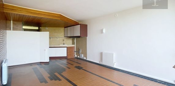Apartment - Photo 2