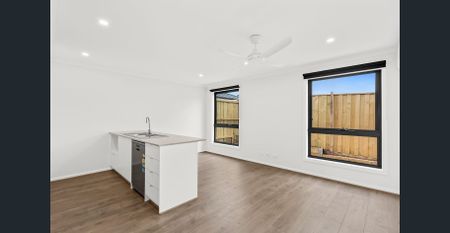 Modern Comfort and Convenience in a Prime Location - Photo 3