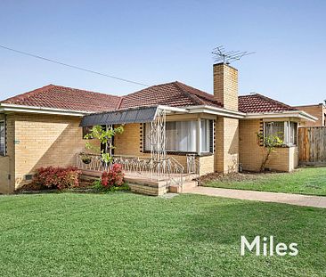 115 Delta Road, Greensborough - Photo 1