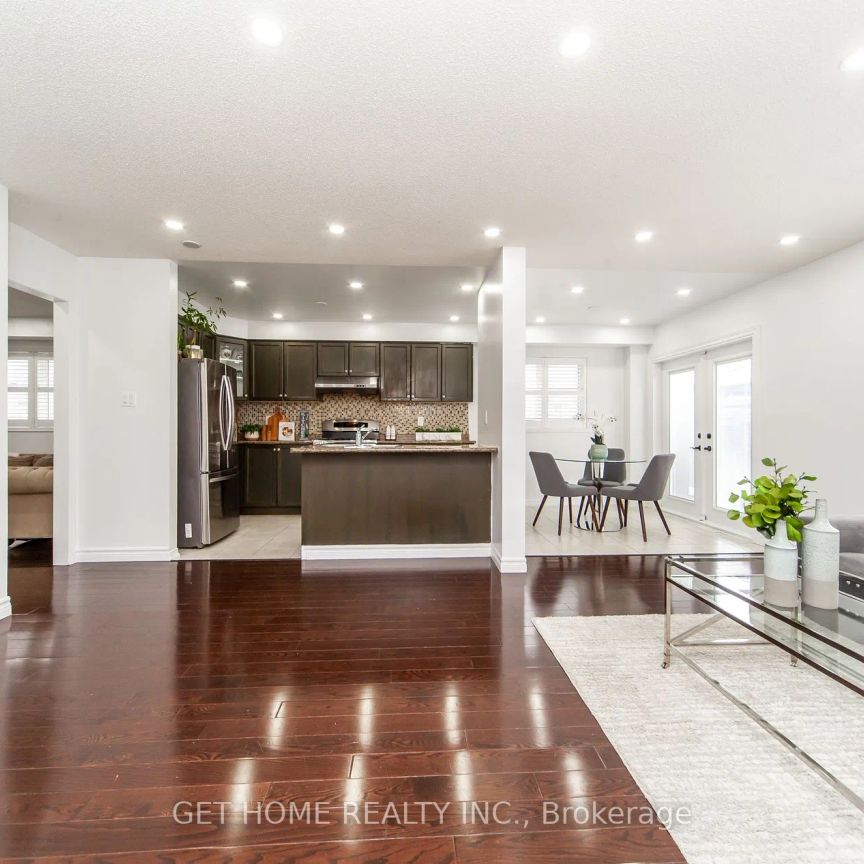 Detached Home For Lease | E9239530 - Photo 1