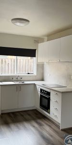 Central Dandenong Apartment - Photo 4