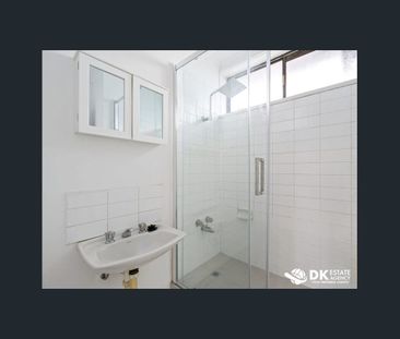 Prime Location in Albion - Photo 5