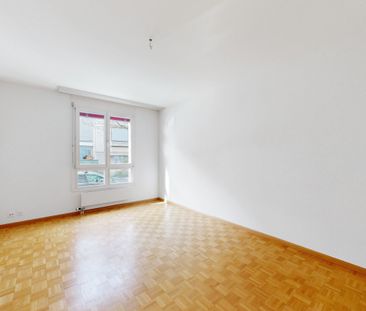 Central apartment near SBB train station - Photo 4