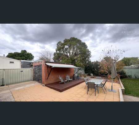 18 Jarick Street, Turvey Park, NSW 2650 - Photo 2