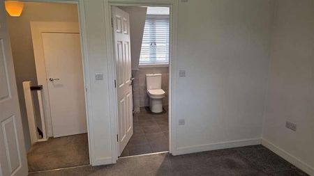 Victoria Road Cirencester, GL7 - Photo 3