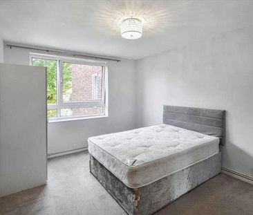 Salisbury Court, Thornton Avenue, Chiswick, W4 - Photo 5