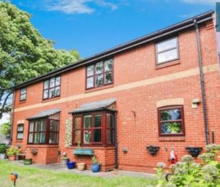 2 bedroom Flat To Let - Photo 4