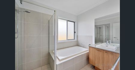 CHARMING RENTAL HOUSE IN SERENE BRANYAN NEIGHBORHOOD - AVAILABLE - Photo 5