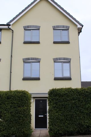 Room in a Shared House, James Counsell Way, BS34 - Photo 3