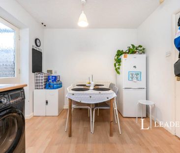 2 bedroom semi-detached house to rent - Photo 2