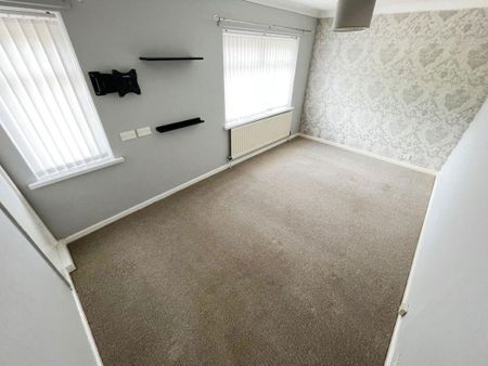 Coniston Road, Grangetown, Middlesbrough, North Yorkshire, TS6 7QH - Photo 3