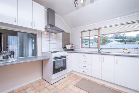 4B Earp Street, Johnsonville - Photo 5