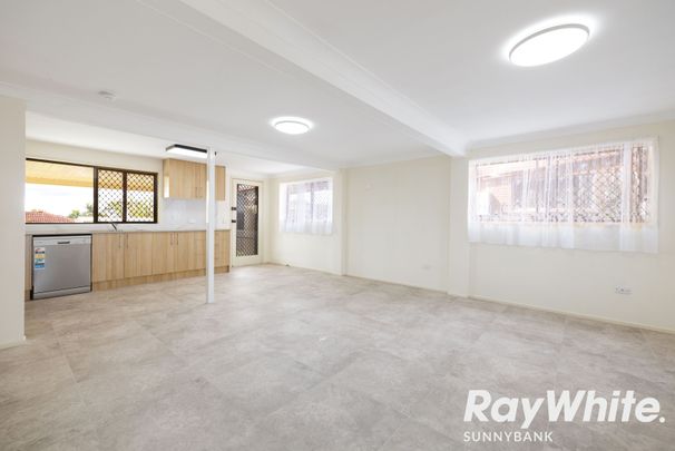 Large Family Home in Prime Location - Photo 1