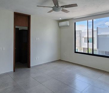 Excelente Casa en Renta Solares Fontée, Zona Tec de Monterrey - Photo 4