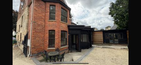 2 bedroom unknown to rent Deep Street - Photo 3
