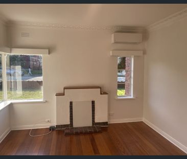 RENOVATED Two Bedroom Apartment - Photo 1