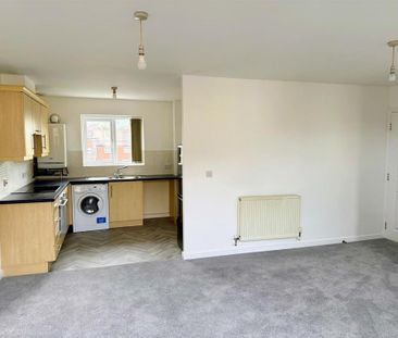 2 bedroom flat to rent - Photo 4