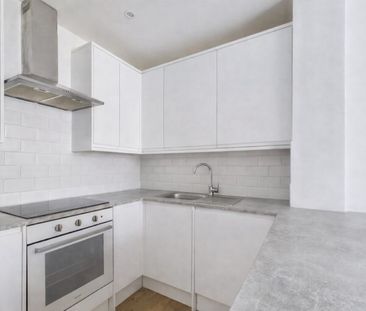 Pembury House, Lansdown Crescent, Cheltenham, GL50 - Photo 2