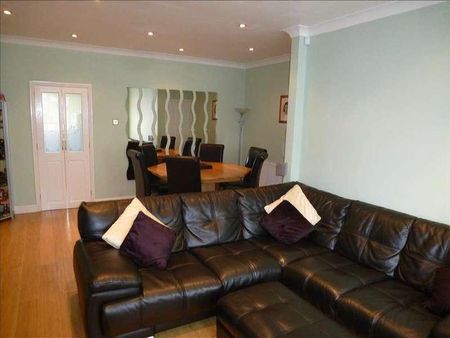 Somerset Avenue, Leicester, Leicestershire, LE4 - Photo 3