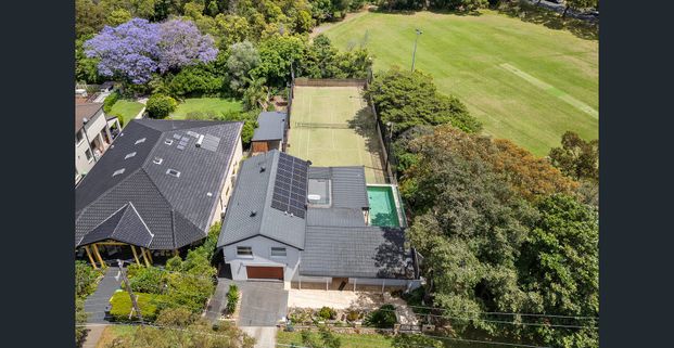 Spacious Modern Family Home with Pool and Tennis Court - Photo 1