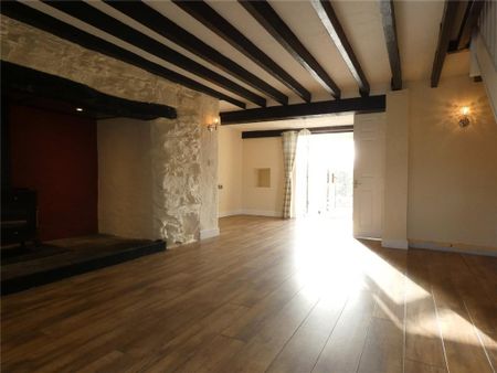 3 bedroom semi-detached house to rent - Photo 4