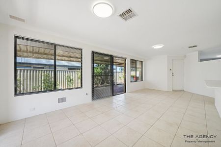 Freshly Renovated Home Offering Comfort and Convenience in Orelia - Photo 4