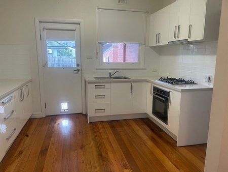 “Delightful 3 bedroom home in ideal location” - Photo 5