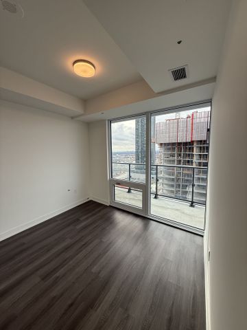 For Lease - 448 BURNHAMTHORPE Road Unit# 1612, Mississauga, Ontario - Photo 2