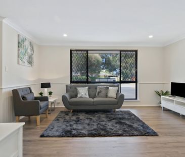 93 Shillington Way, Thornlie WA 6108 - House For Rent | Domain - Photo 1