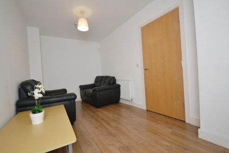 5 bedroom terraced house to rent - Photo 2