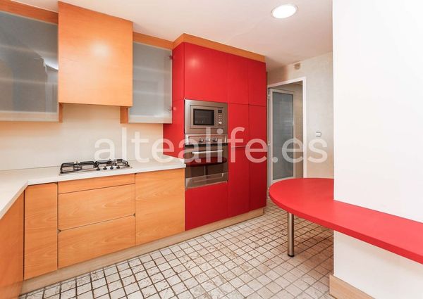 Cap-negret, Altea, Valencian Community 03590