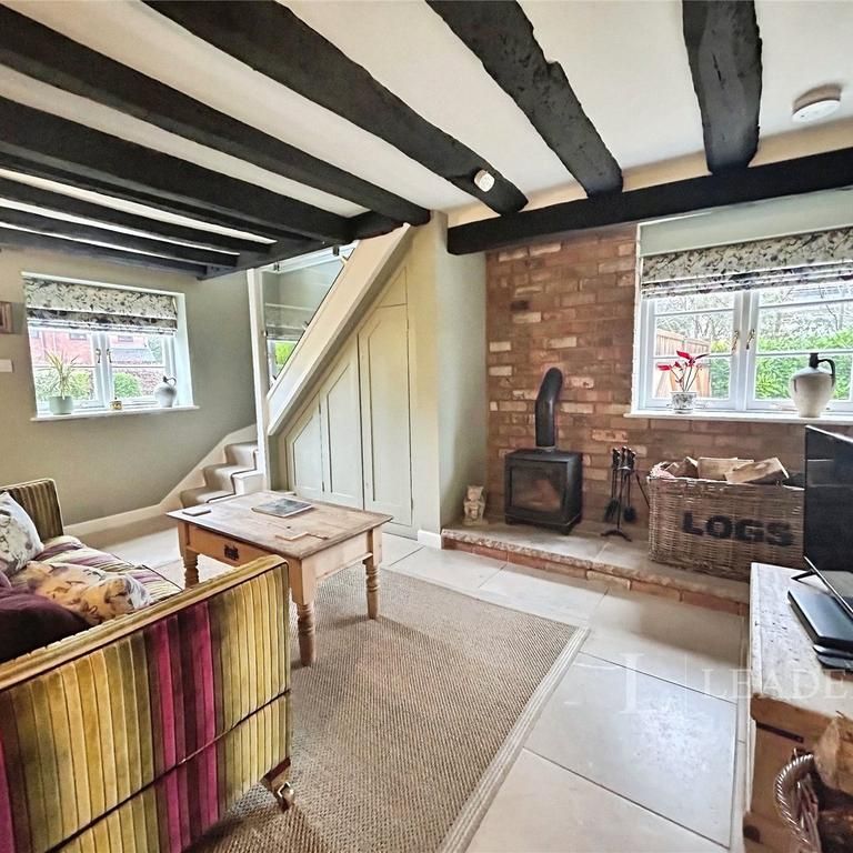 1 bedroom semi-detached house to rent - Photo 1