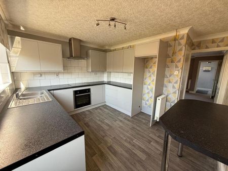 2 bedroom terraced house to rent - Photo 2