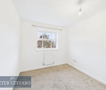 3 bedroom end of terrace house to rent - Photo 4