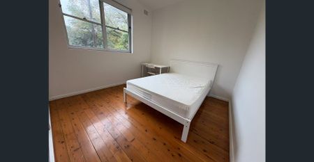Spacious apartment in quiet neighborhood, Move-in condition！CONFIRM THE LEASE TERM IN ADVANCE! - Photo 2