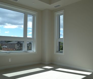 For Lease - 397 Codds Road Unit# 220, Manor Park - Cardinal Glen an... - Photo 2