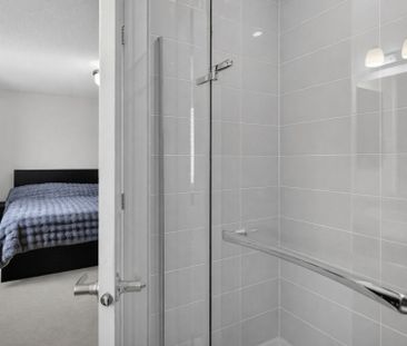 For Lease - 124 Overberg Way, Kanata, Ontario - Photo 6