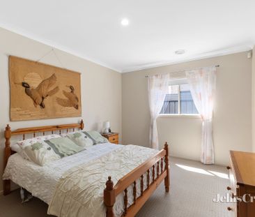 16 Hodgson Rise, Mernda - Photo 5