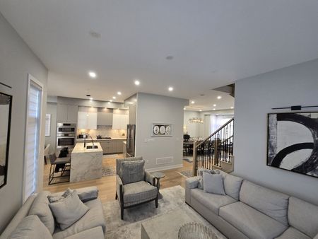 For Lease - 5 Norbury Crescent, Toronto, Ontario - Photo 2