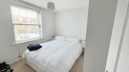 4 Bedroom House To Let - Photo 3