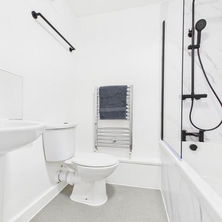 1 bedroom flat to rent - Photo 4