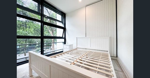 Waterloo 2 Bedrooms with Furniture - Photo 1