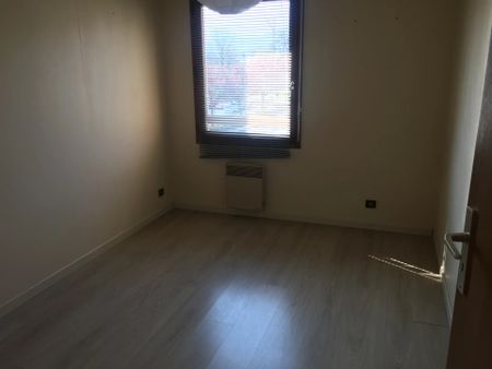 Location Appartement 2 pièces 35m² SALLANCHES 74700 - Photo 2