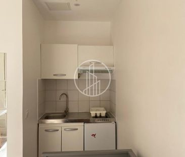 studio de 14 m² RENOVE sur cour en RCH - Photo 5
