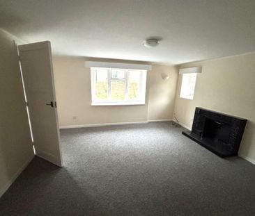 3 bedroom detached house to rent - Photo 2